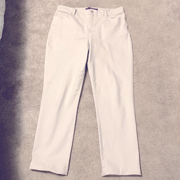 Women’s Size 12 Gloria Vanderbilt khaki pants. Worn once. - Picture 1 of 2